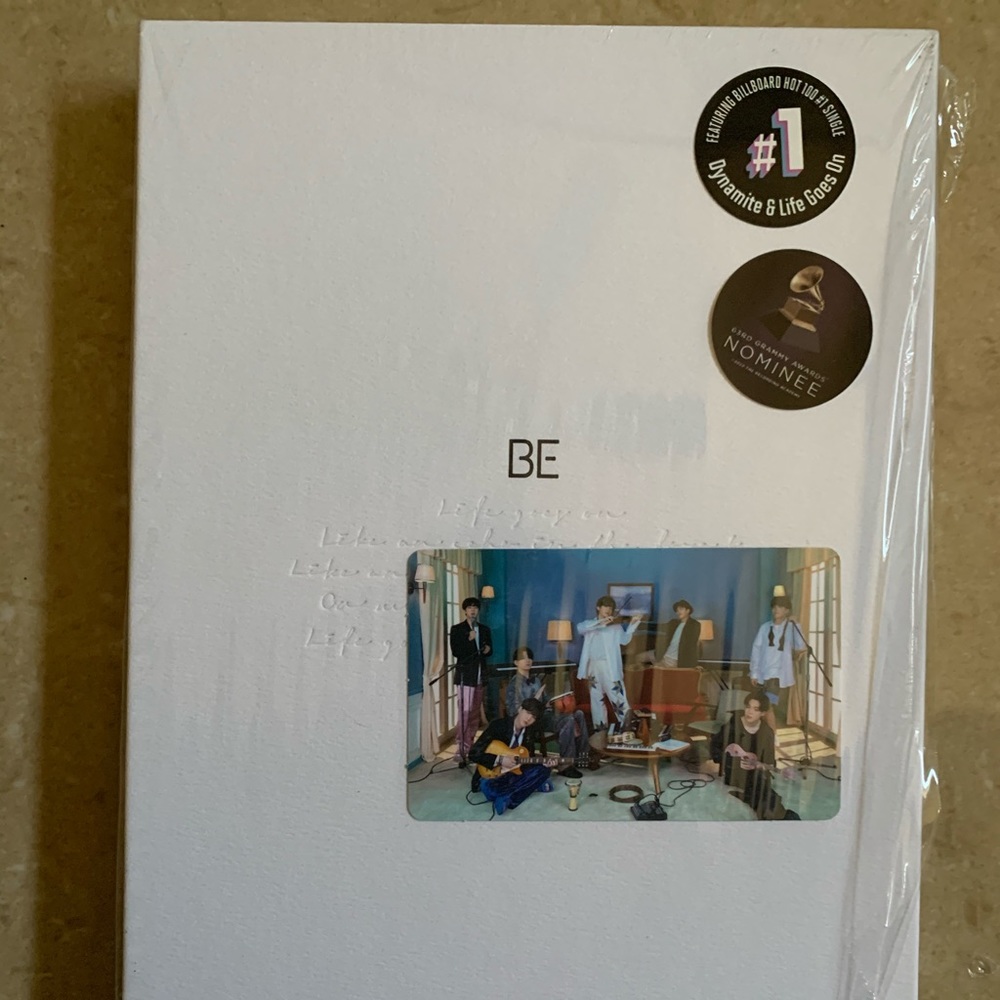 BTS BE ESSENTIAL ALBUM W GROUP PC